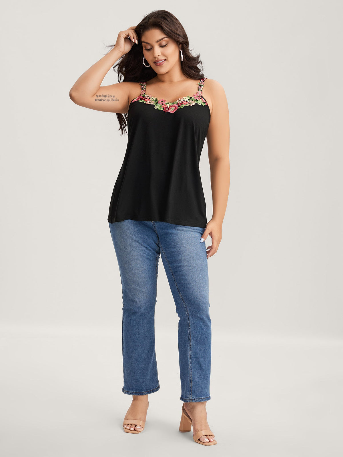 3D Floral Neckline Tank Top
