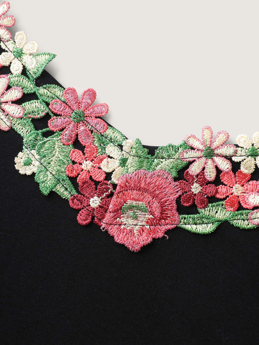 3D Floral Neckline Tank Top