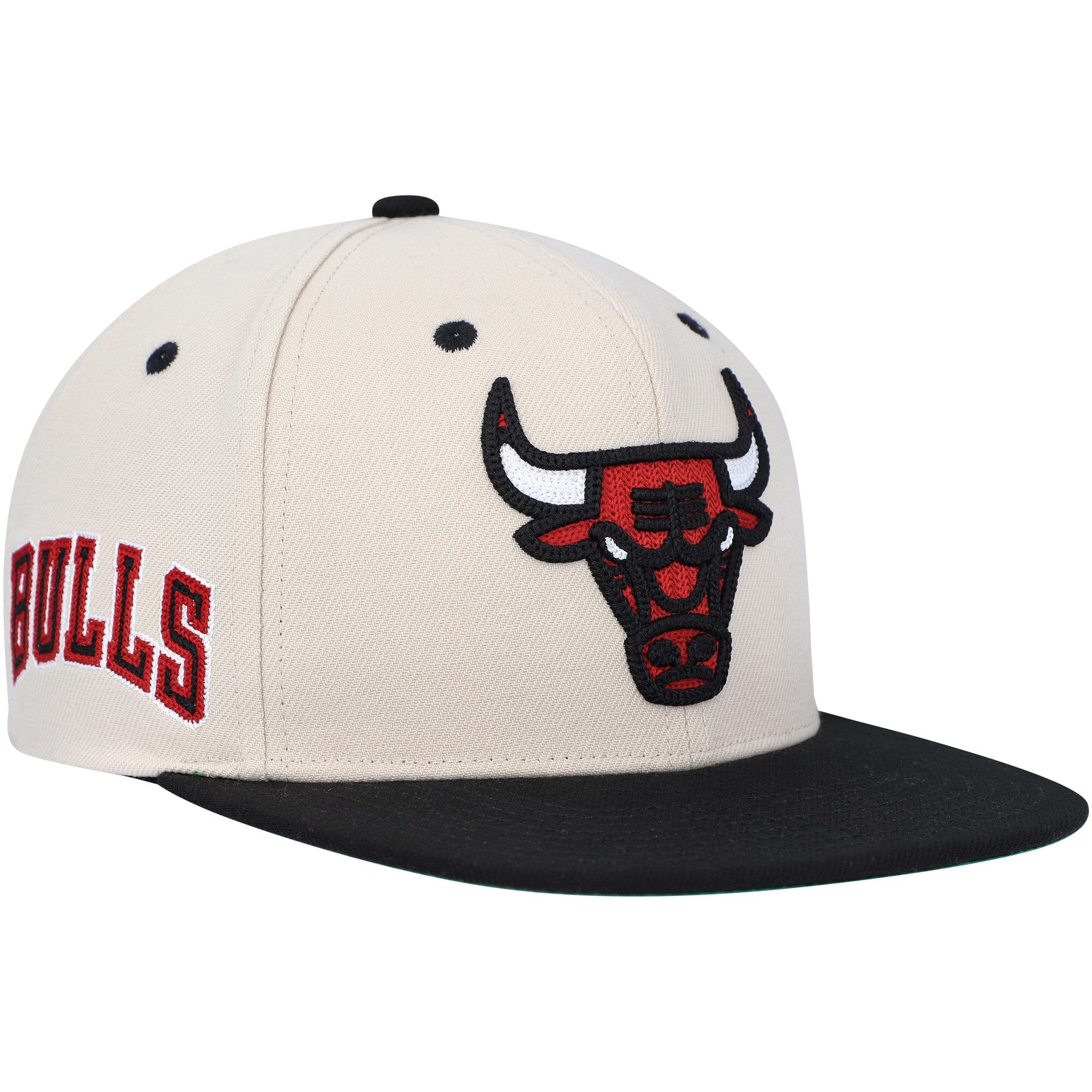 Chicago Bulls Mitchell & Ness Hardwood Classics 2-Tone Chain-Stitch Snapback Hat - Cream/Black