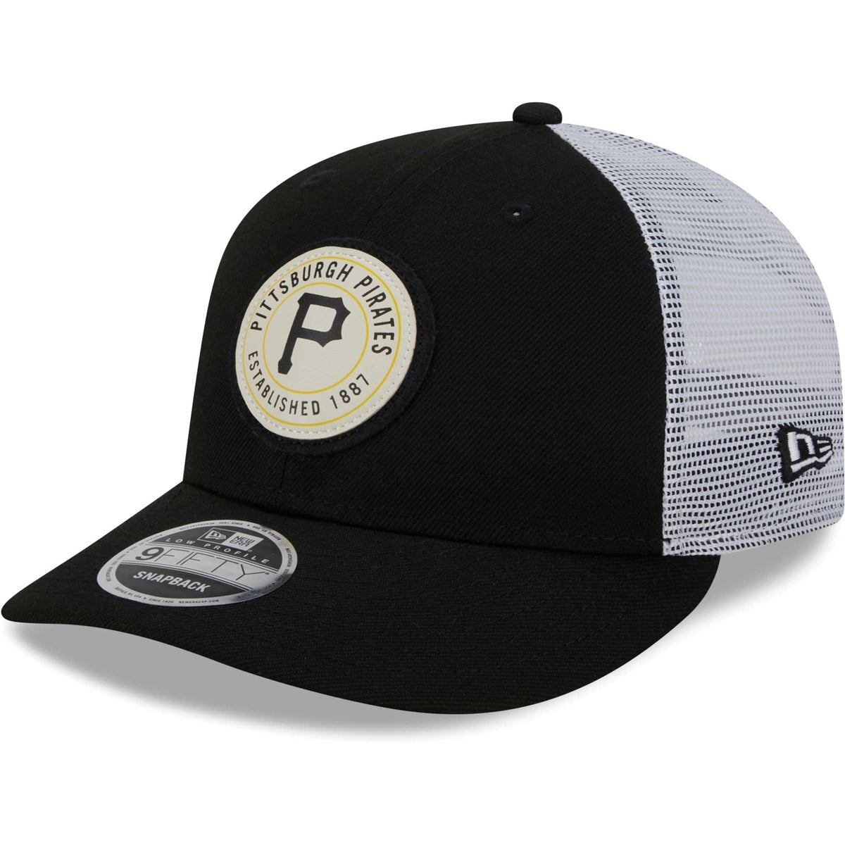 Pittsburgh Pirates New Era Circle Trucker Low Profile 9FIFTY Snapback Hat - Black