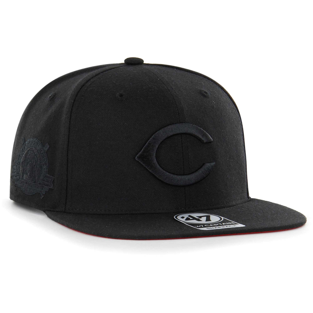 Cincinnati Reds '47 Black on Black Sure Shot Captain Snapback Hat