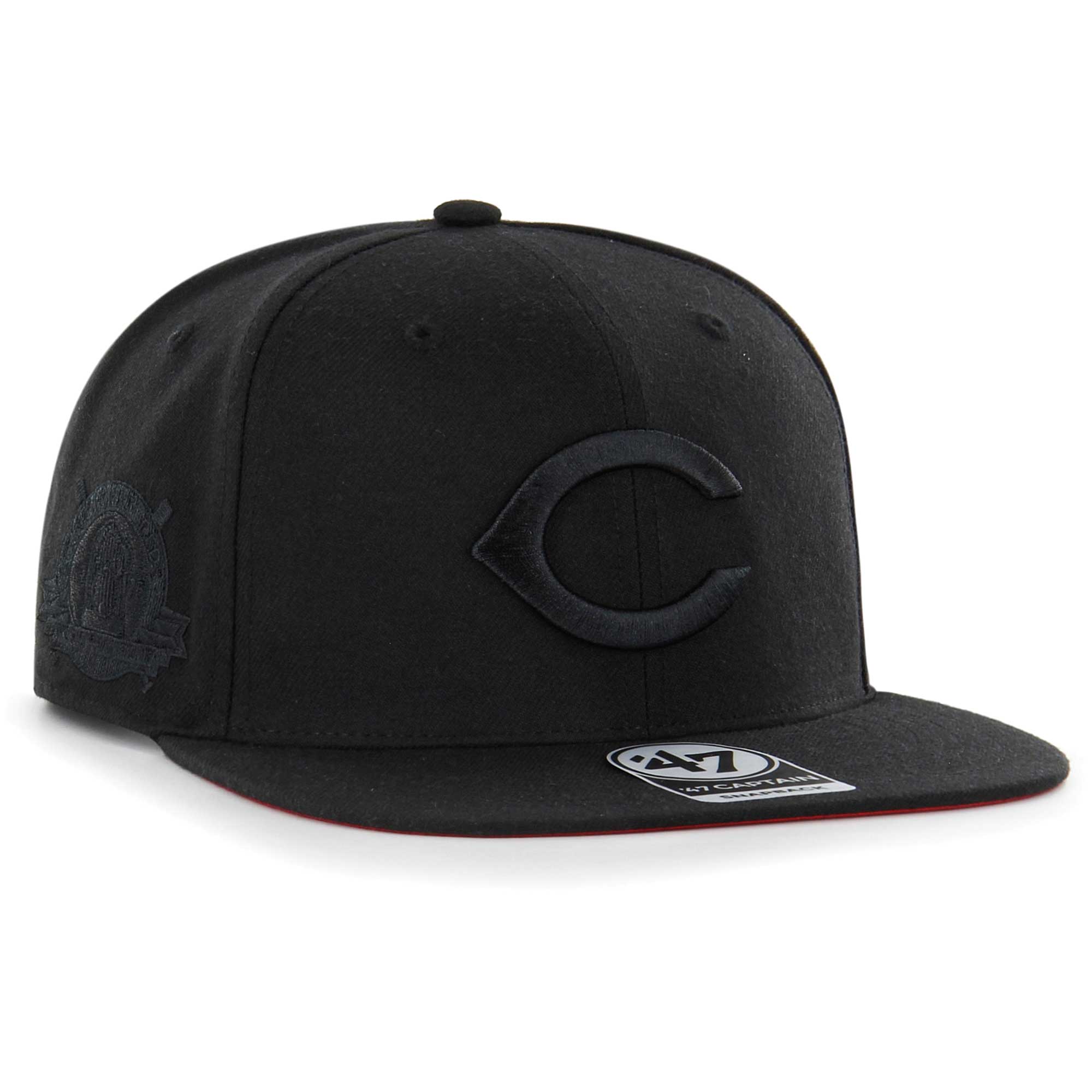 Cincinnati Reds '47 Black on Black Sure Shot Captain Snapback Hat